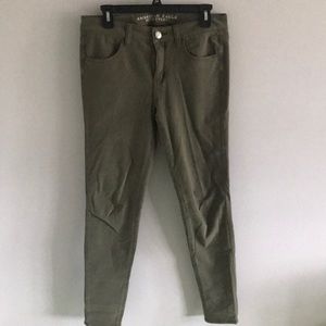 American Eagle olive green jeggings,size 8 regular
